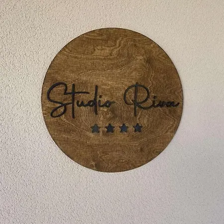 Studio Riva With Terrace Apartment *