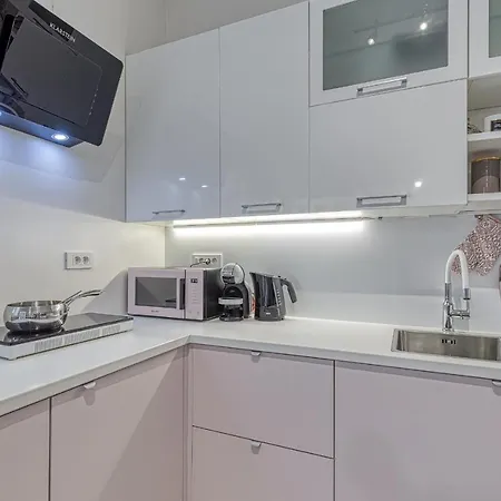 Studio Riva With Terrace * Porec